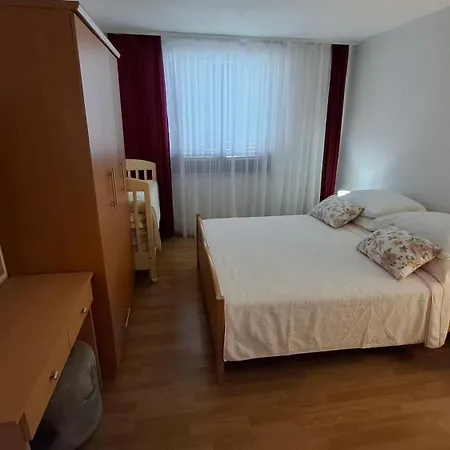 דירה A With Balcony And The Sea View סגט ווראנייצה