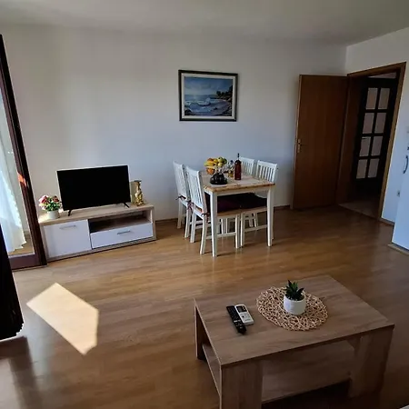 דירה A With Balcony And The Sea View *